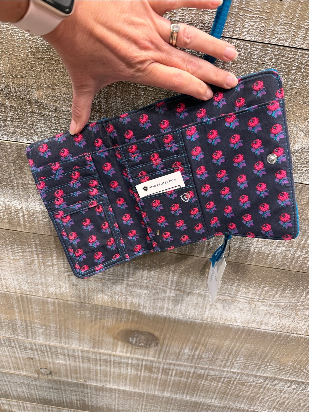 Vera Bradley Quilted Blue Smartphone Wristlet Wallet - Picture 3 of 6